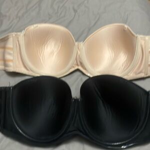 Set of 2 black and beige strapless bras